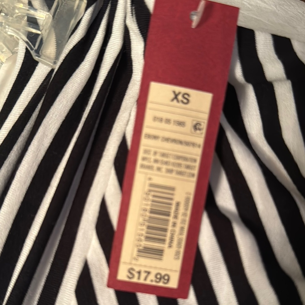 NWT Merona Black and White Striped Skirt - Picture 3 of 6